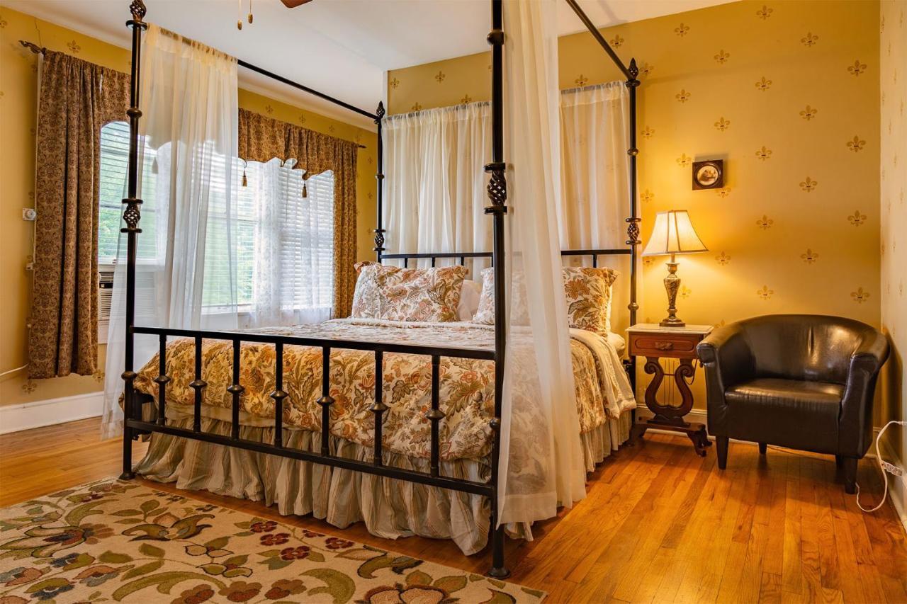 הנדרסונוויל Echo Mountain Inn מראה חיצוני תמונה